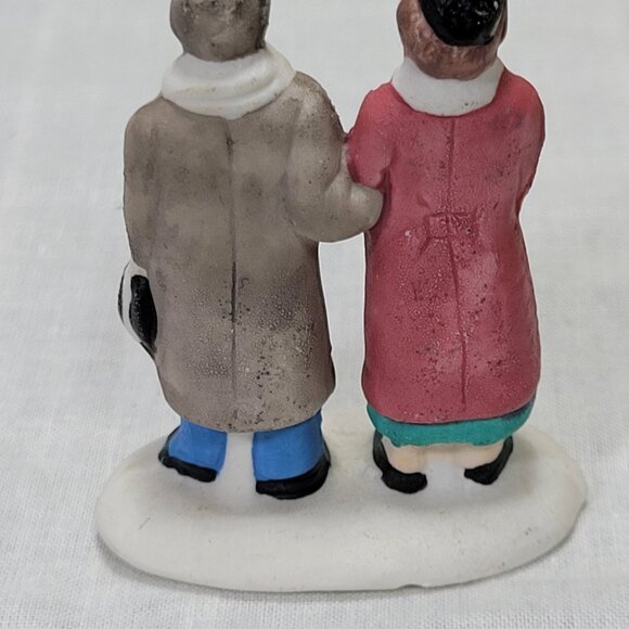 It’s a Wonderful Life – 1993 DHC Lot: Old Grandville House & Ma and Pa Bailey - Picture 11 of 15